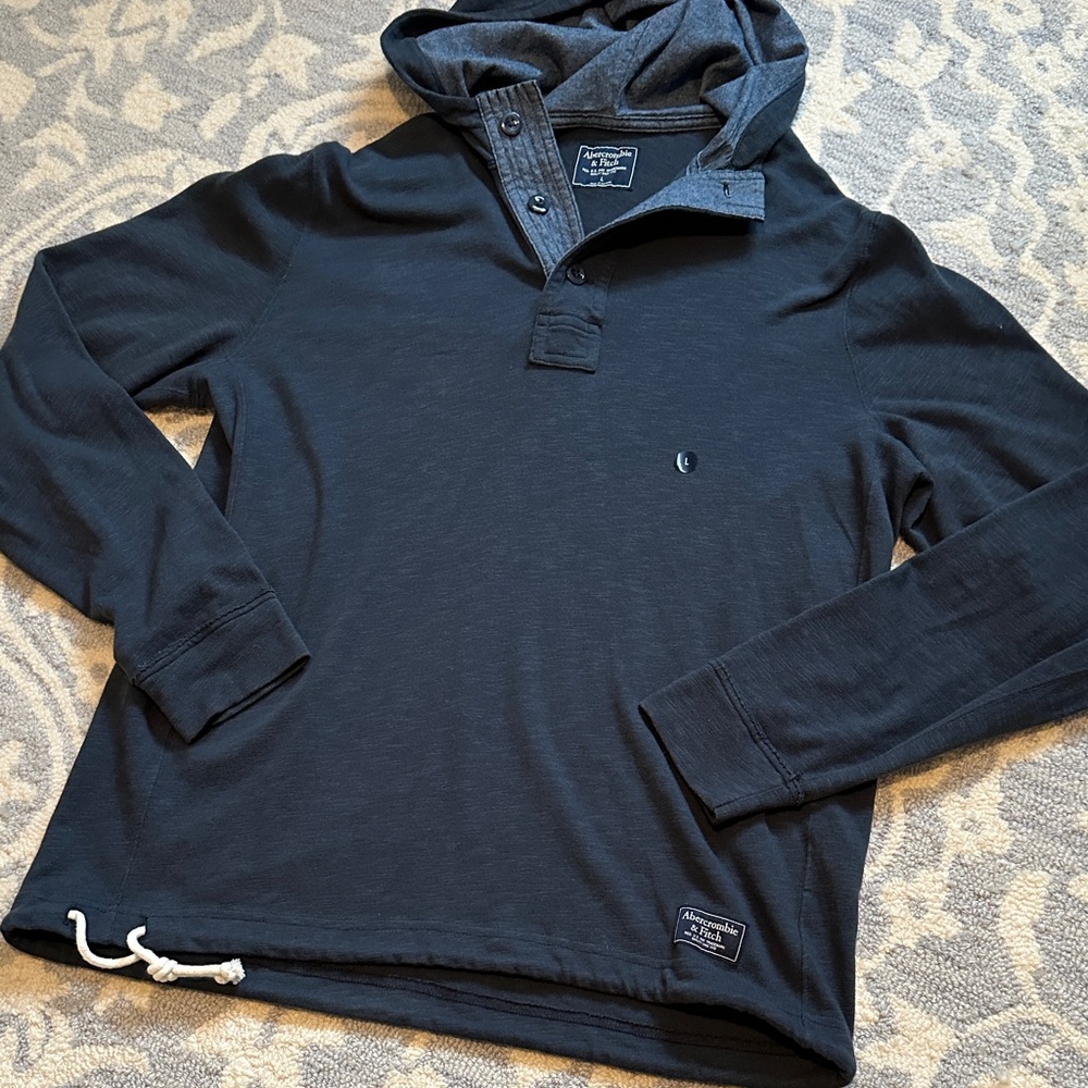 Men's Abercrombie & Fitch sweater!
